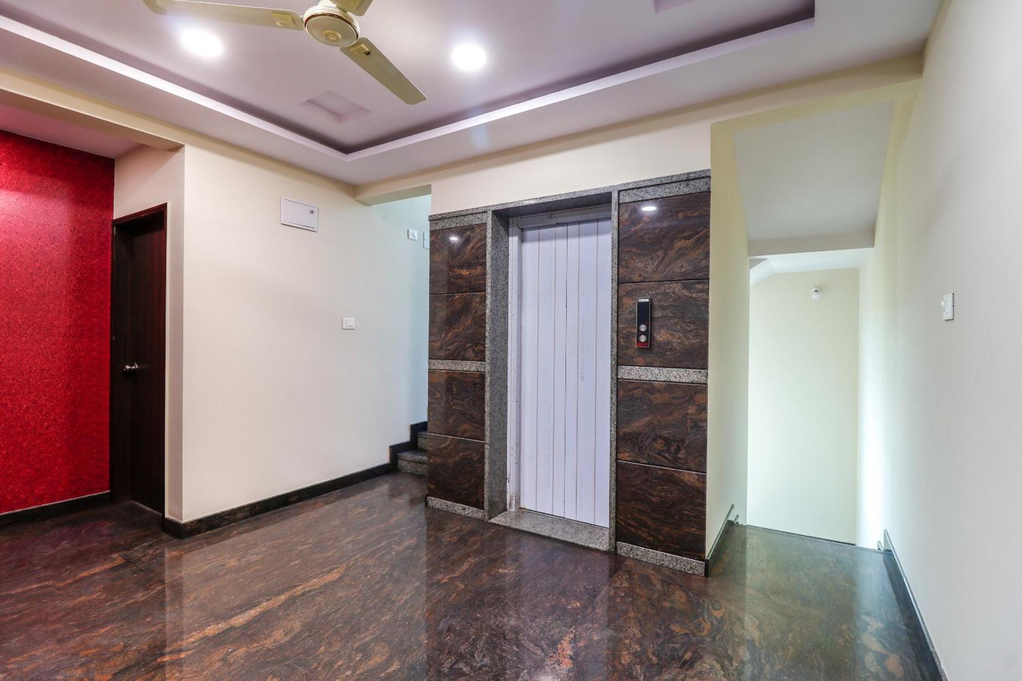 Capital O N R Residency Hotel Yelahanka Exterior photo